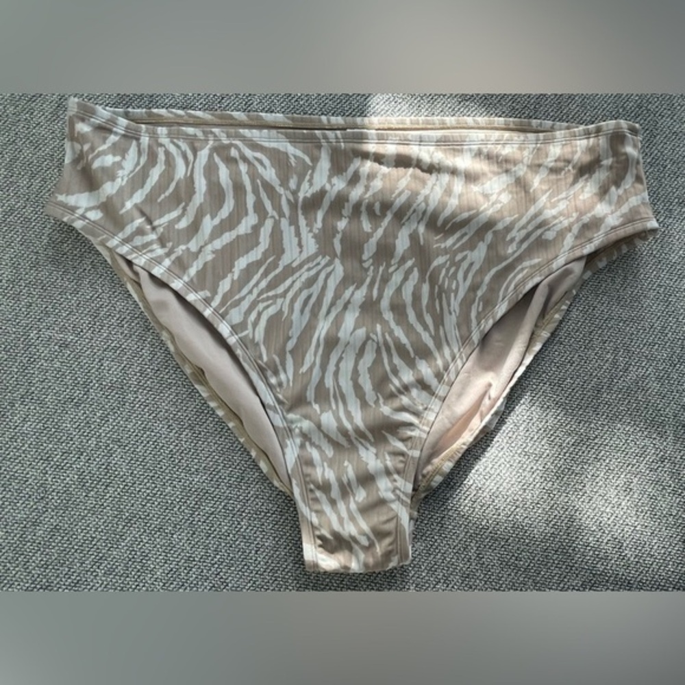 Wild Fable - Tan and Cream Bikini Bottom - 3XL
